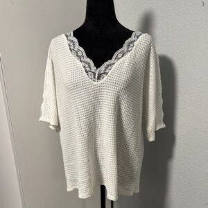 Daytrip White Textured Lace V-Neck Blouse